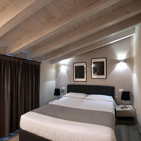 Hill Colle - Camere&bistrot Affittacamere *