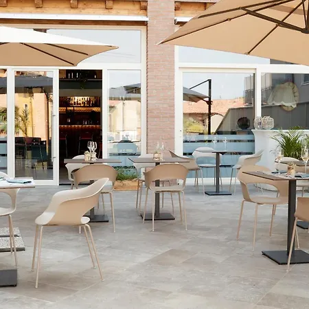 Hill Colle - Camere&bistrot Affittacamere *